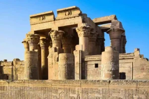 Kom-Ombo's-unusual-double-temple