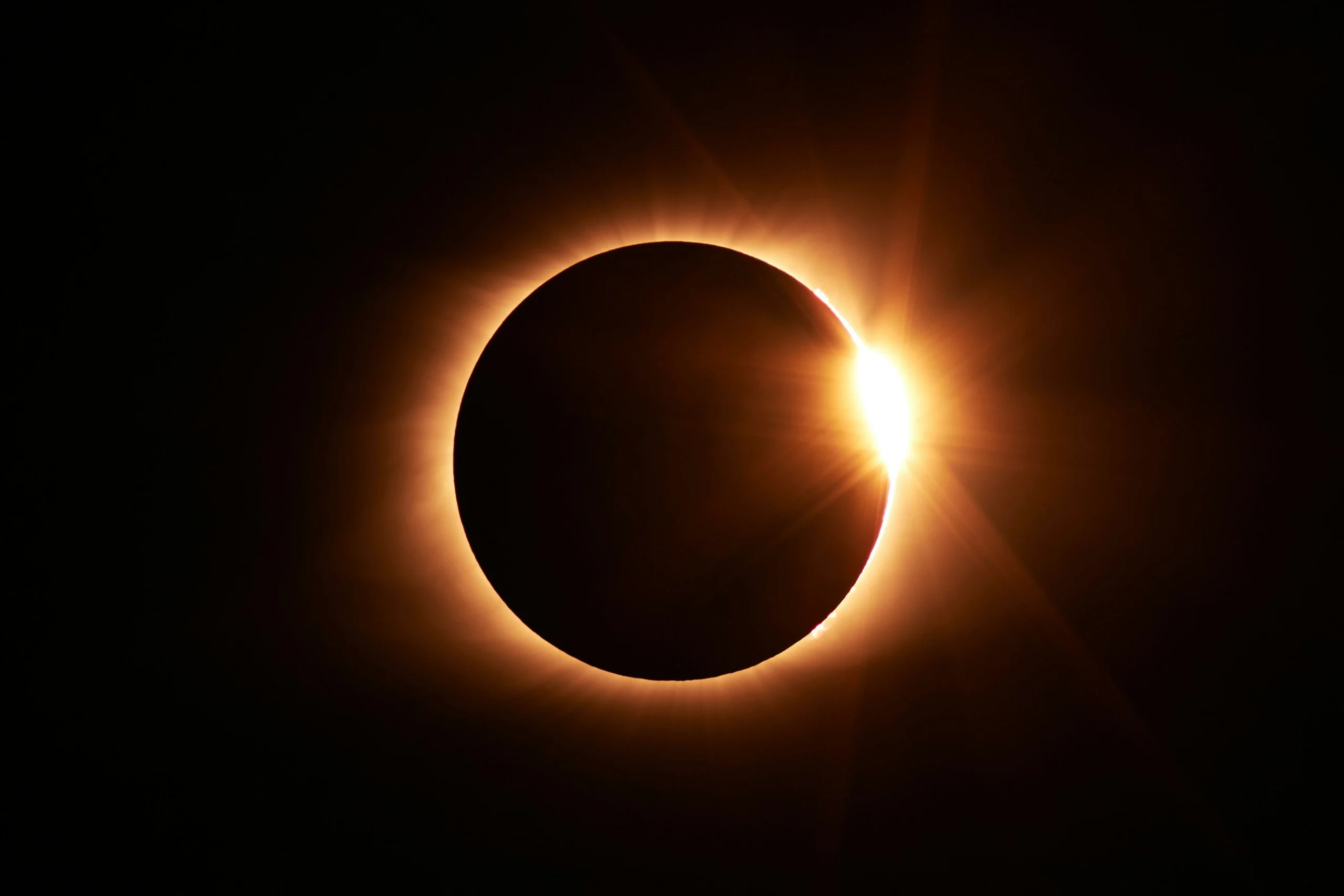 Total solar eclipse diamond ring effect visible during an Egypt solar eclipse tour
