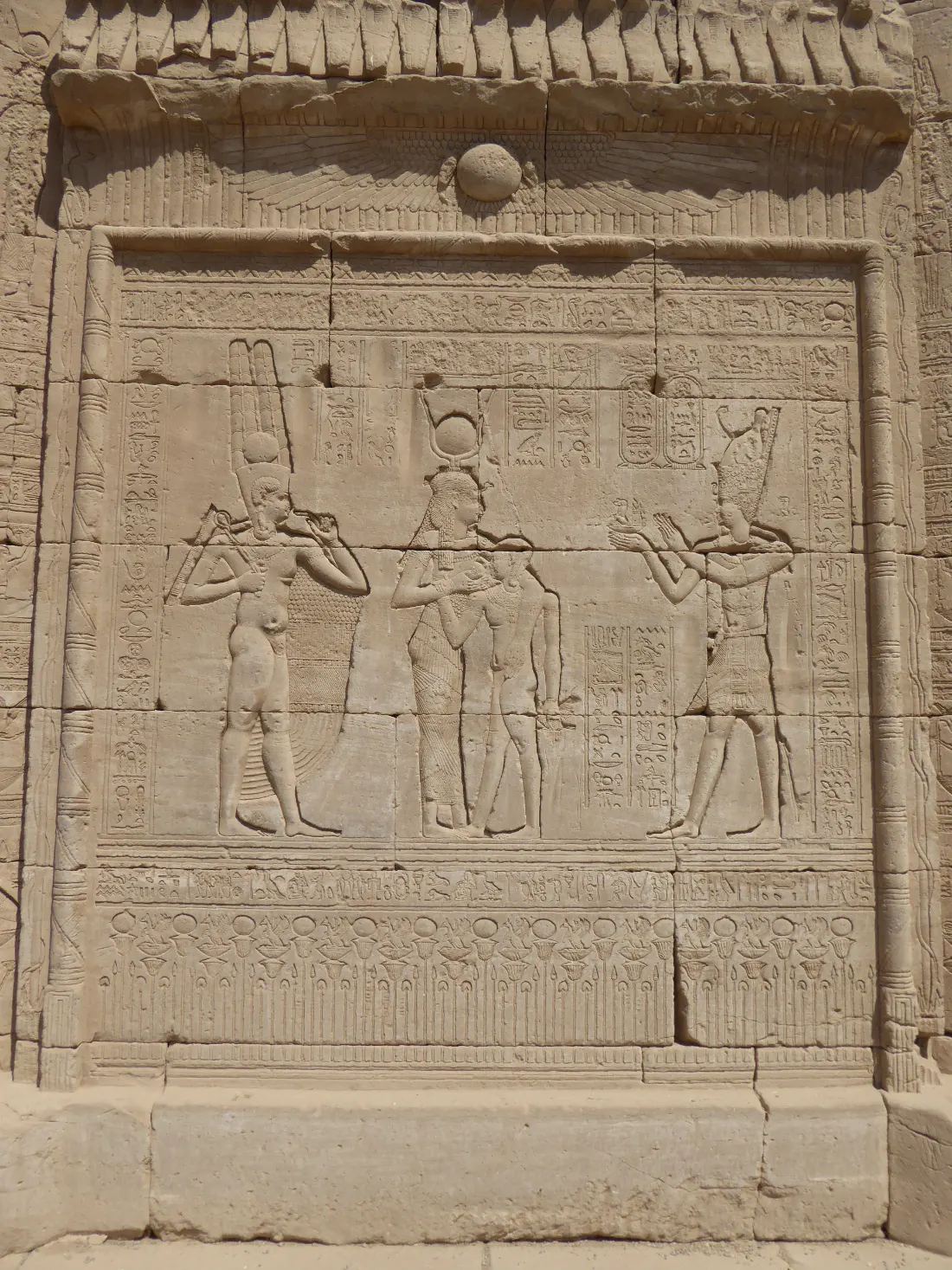 Hathor-headed columns, Egyptian architecture at Dendera