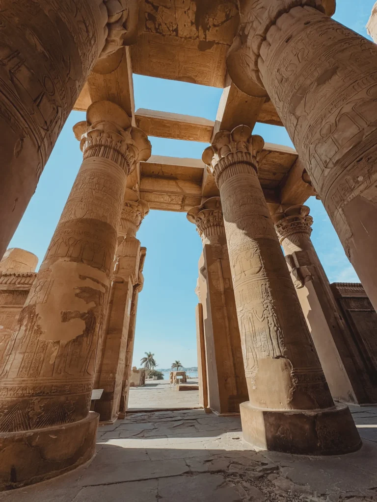 Dahabiya Nile Cruise 3 Nights – Aswan to Luxor Private Sailing