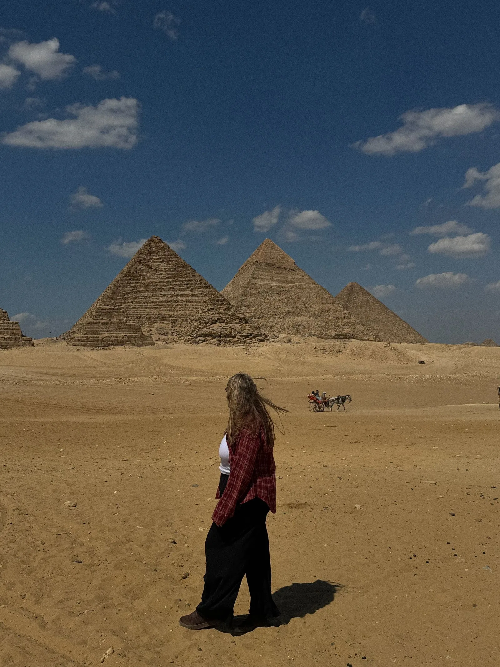 Tourist at the Pyramids of Giza on one of the tours from Hurghada to Cairo