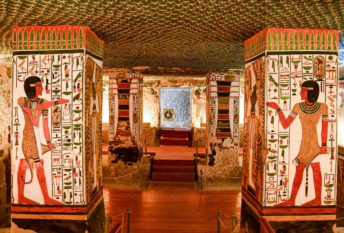 Tomb of Seti I - decorated corridor