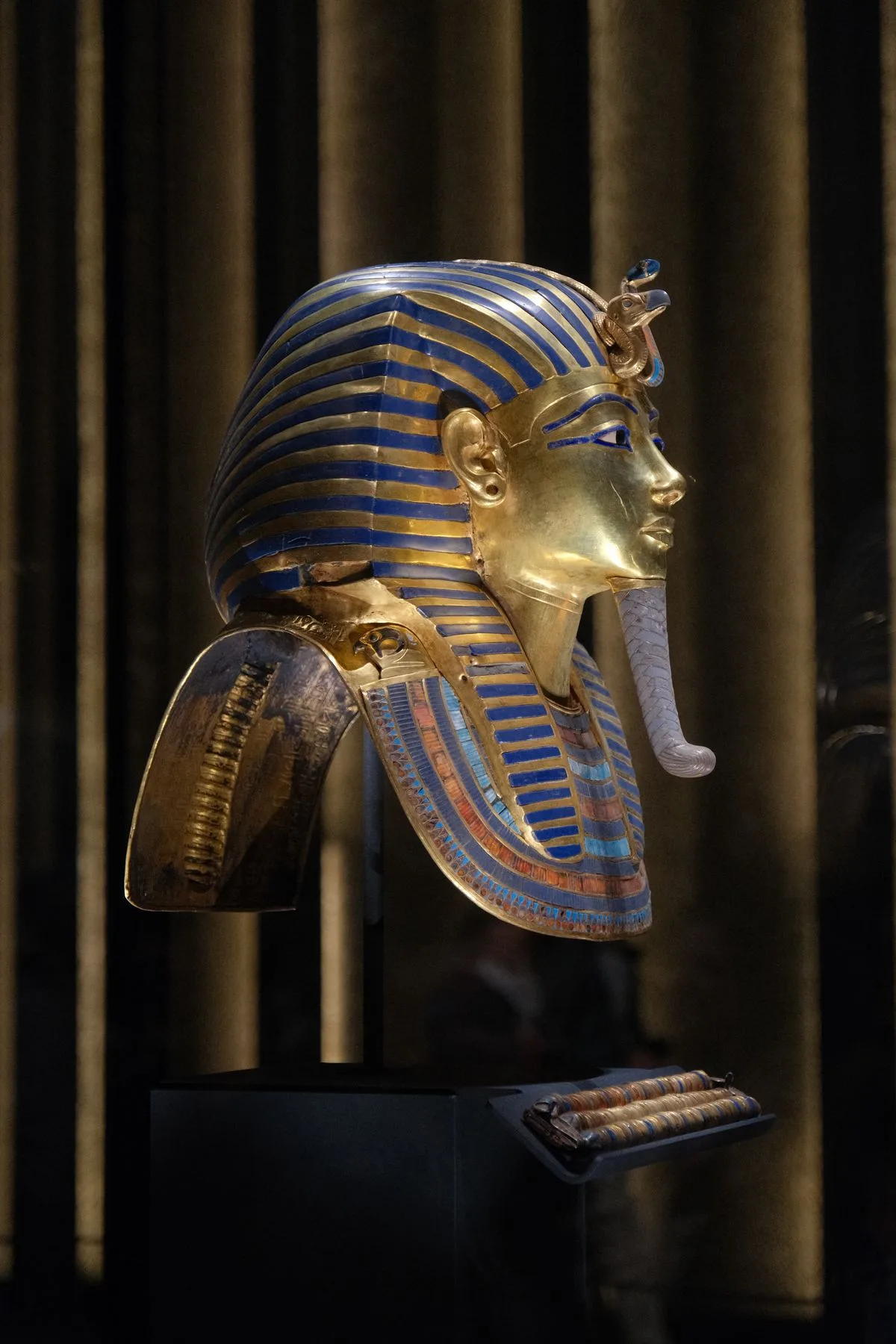 Tutankhamun tomb - golden burial mask