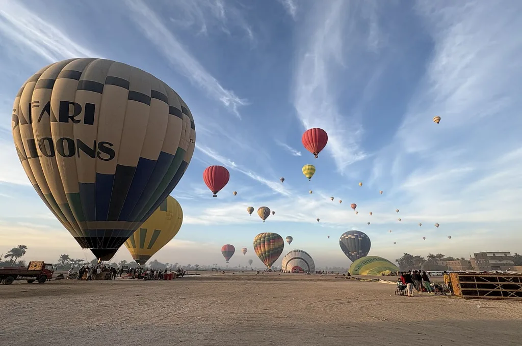 Balloon ready for last minute hot air balloon rides in Luxor