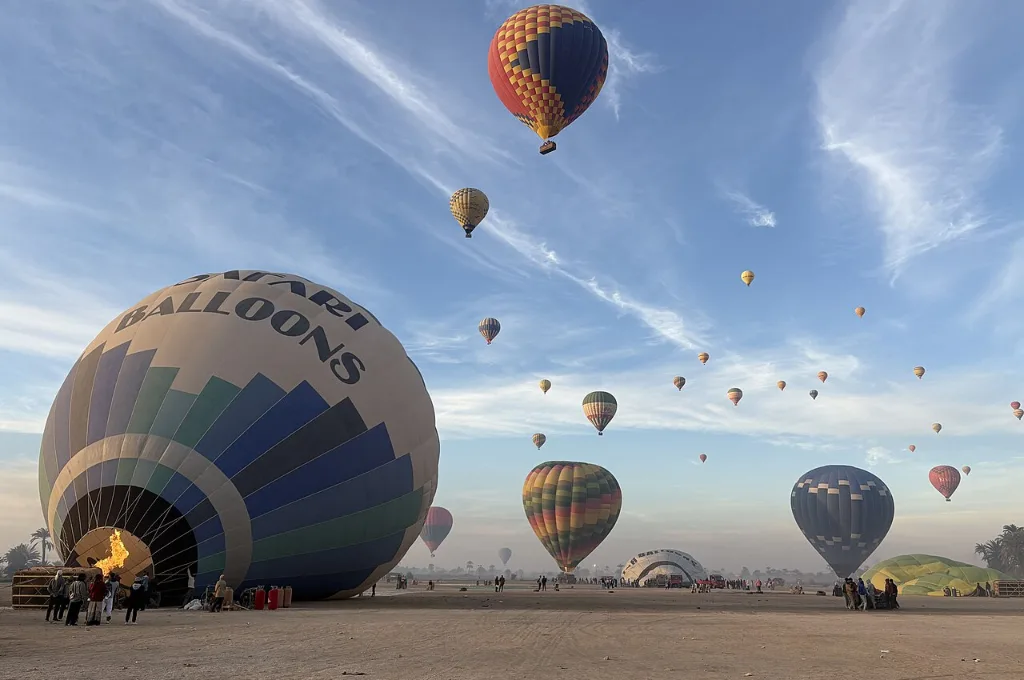 Hot air balloon Valley of the Kings morning flight beside the ridge