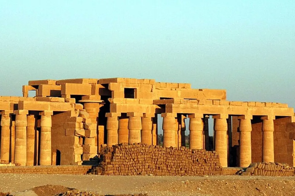 Ramesseum on Luxor West Bank, a quiet stop on Christmas trips