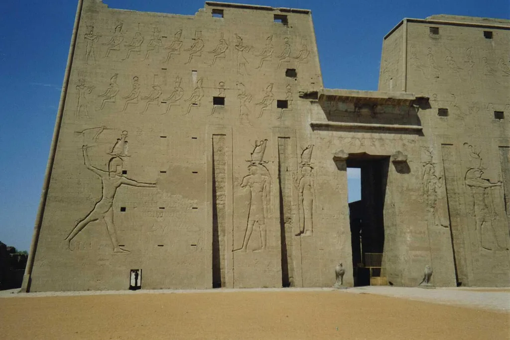 Edfu temple pylon, a quiet pick among Christmas vacation ideas on the Nile