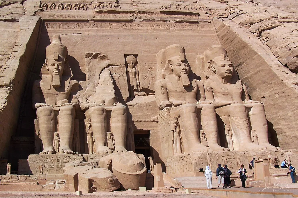 Abu Simbel temple facade, a highlight of Christmas vacation packages in Egypt