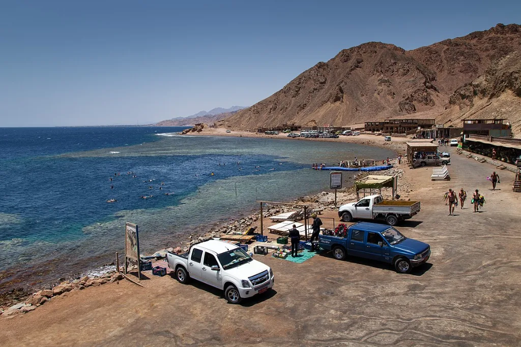 Dahab coast and the Blue Hole, a relaxed stop for solo Christmas travel